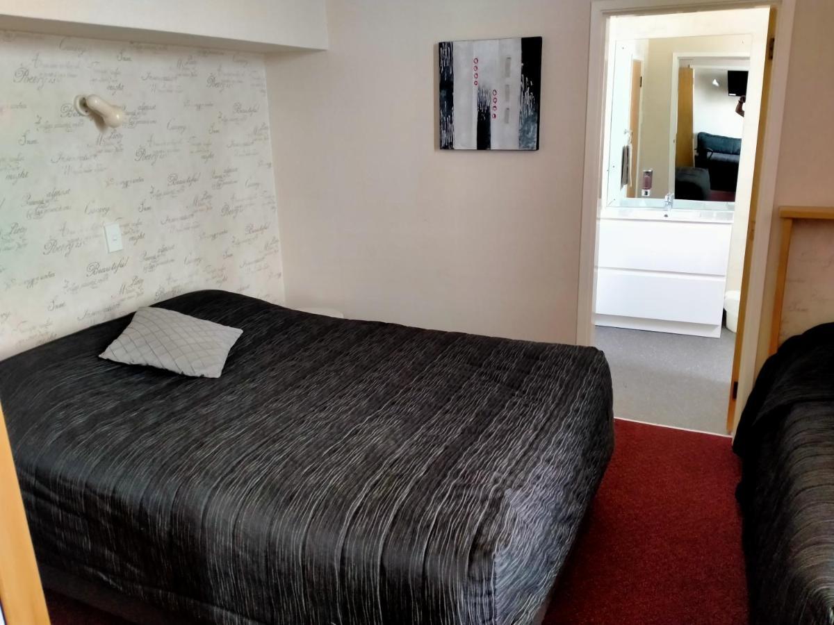 Masonic Hotel Palmerston North Kültér fotó